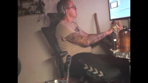 Snapshot of hotkinkytat chatting on 1, 4, 2026 hotkinkytat online show from 1, 4, 2026