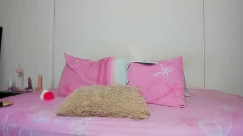 Snapshot of hotkrystel chatting on 15, 2, 2025 Krystel online show from 15, 2, 2025