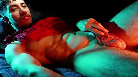 Hotlatinking online show from 14, 12, 2025