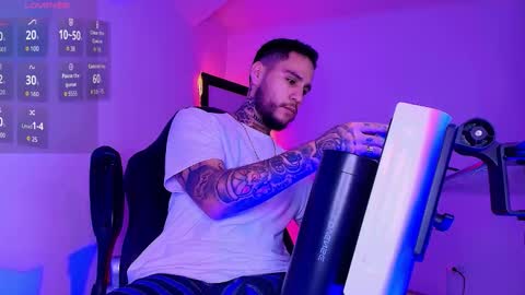 Snapshot of hotlatinox20cm chatting on 17, 12, 2025 HoTLatinoX20CM online show from 17, 12, 2025