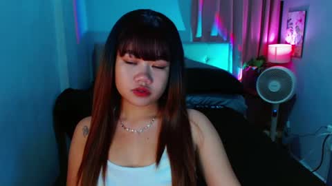 Layla online show from 2, 3, 2025