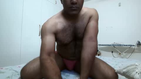 hotm_on_cam online show from 15, 4, 2026