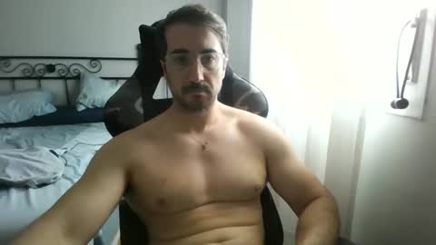 Snapshot of hotman_40_ chatting on 10, 9, 2025 hotman_40_ online show from 10, 9, 2025