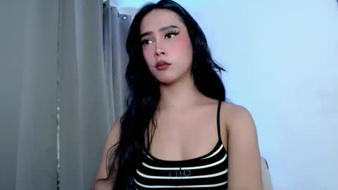 Snapshot of hotnaughty_beatrice chatting on 31, 10, 2025 HOT BEATRICE online show from 31, 10, 2025