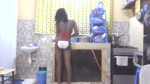 Snapshot of hotsassyqueen219667 chatting on 28, 5, 2026 Kichuna online show from 28, 5, 2026