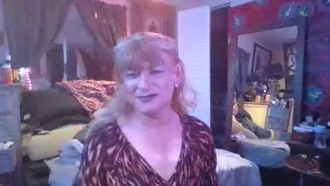 hotsuzyluv online show from 12, 4, 2026