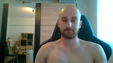 Snapshot of hotswissboy98 chatting on 29, 6, 2026 hotswissboy98 online show from 29, 6, 2026