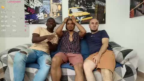 hott_asses online show from 5, 1, 2025