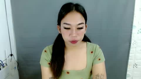 Snapshot of hott_cumforyou chatting on 5, 3, 2025 jelaigrande online show from 5, 3, 2025