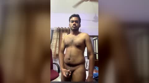 Snapshot of hottamilguy01 chatting on 10, 3, 2026 hottamilguy01 online show from 10, 3, 2026