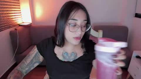 Snapshot of hottbee3645 chatting on 11, 1, 2026 hottbee3645 online show from 11, 1, 2026