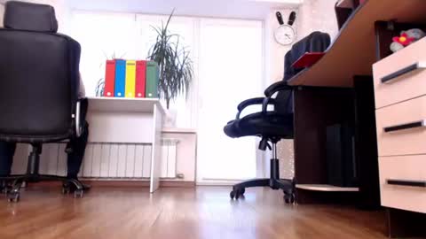 CassieAndDonald online show from 16, 7, 2026