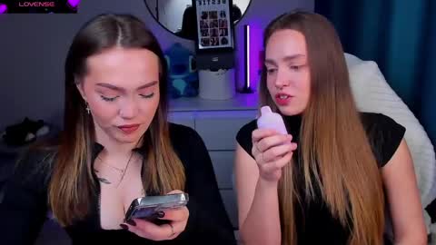 Snapshot of hottease_pvt chatting on 5, 5, 2026 hello Im Eva online show from 5, 5, 2026