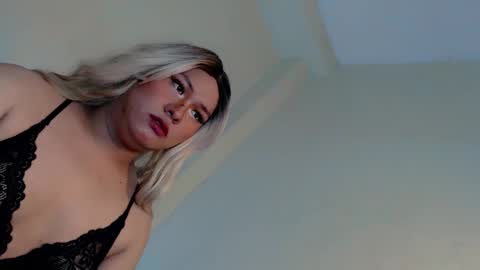 Snapshot of hotterthansex2 chatting on 8, 3, 2025 hotterthansex2 online show from 8, 3, 2025