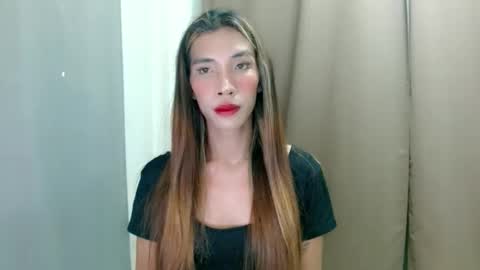 Snapshot of hottest_skinnygirl26 chatting on 20, 11, 2025 kitty online show from 20, 11, 2025