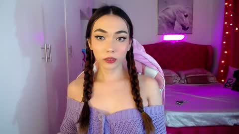 LEXIE- dont forget to give me thumbs up online show from 9, 12, 2024