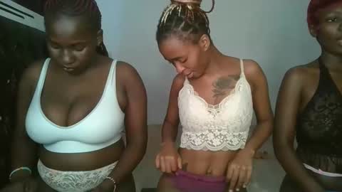 Snapshot of hottie_mistie chatting on 26, 4, 2026 hottie_mistie online show from 26, 4, 2026