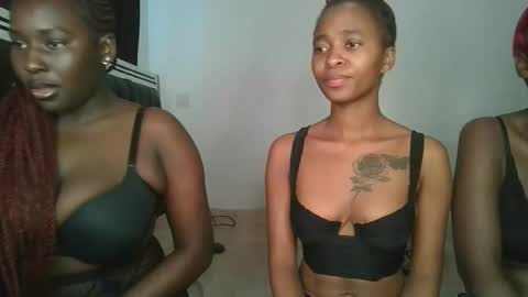 Snapshot of hottie_mistie chatting on 27, 4, 2026 hottie_mistie online show from 27, 4, 2026