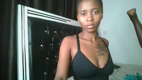 Snapshot of hottie_mistie chatting on 28, 4, 2026 hottie_mistie online show from 28, 4, 2026