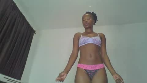 hottie_mistie online show from 12, 7, 2026