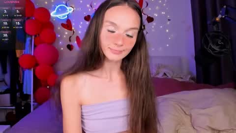 Snapshot of hottiesteverly chatting on 8, 3, 2025 Jane online show from 8, 3, 2025