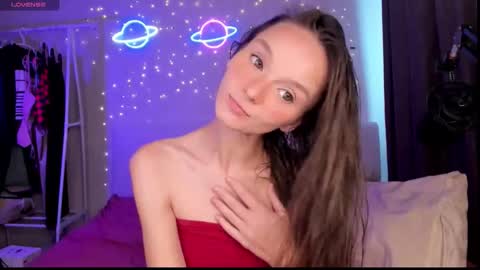 Snapshot of hottiesteverly chatting on 19, 11, 2025 Jane online show from 19, 11, 2025