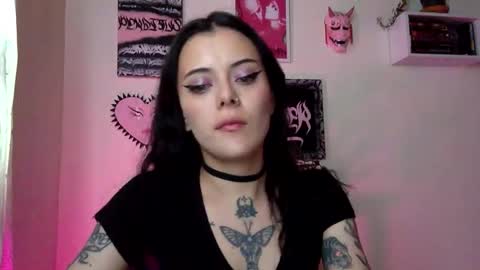 Snapshot of hottietat4u chatting on 28, 11, 2025 Tat online show from 28, 11, 2025