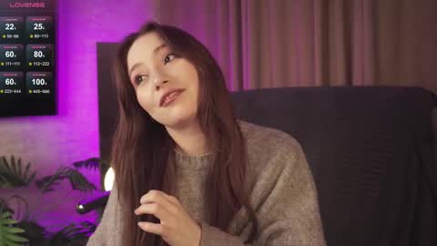 hottpeachh online show from 2, 12, 2025