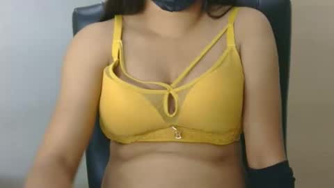 Snapshot of hotty_mahi chatting on 21, 11, 2025 mahi online show from 21, 11, 2025