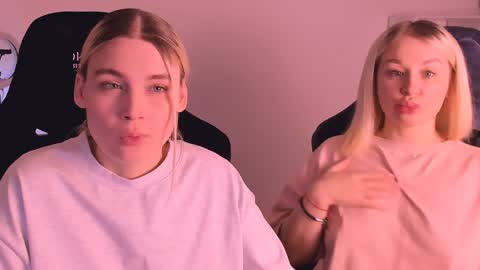 Nessie and Jessie online show from 31, 12, 2024