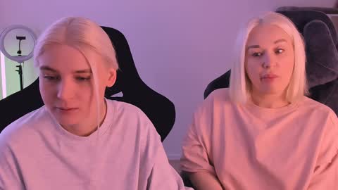 Nessie and Jessie online show from 21, 1, 2025