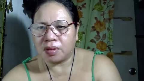Snapshot of hottycrissy4u chatting on 6, 6, 2026 hottycrissy4u online show from 6, 6, 2026