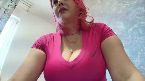 Snapshot of hotvany chatting on 19, 2, 2025 Goddess of Luv online show from 19, 2, 2025