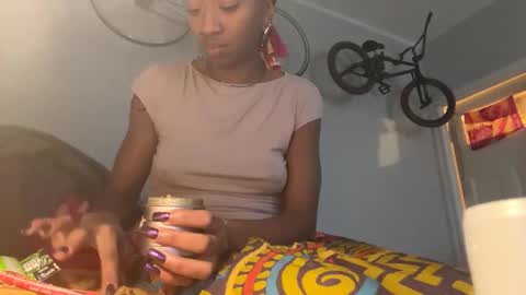 Snapshot of hrtluv chatting on 24, 2, 2026 hrtluv online show from 24, 2, 2026