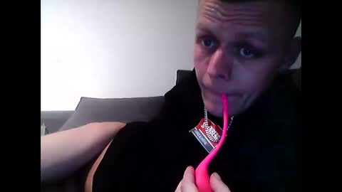 hubikush22 online show from 16, 3, 2026