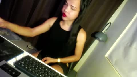 Precious online show from 4, 1, 2025