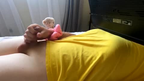 HugeCumshots online show from 10, 9, 2025