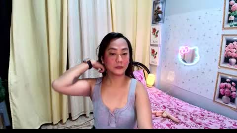 hugejuicyhotdog online show from 19, 9, 2025