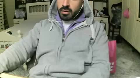 hugeveiny online show from 18, 2, 2025