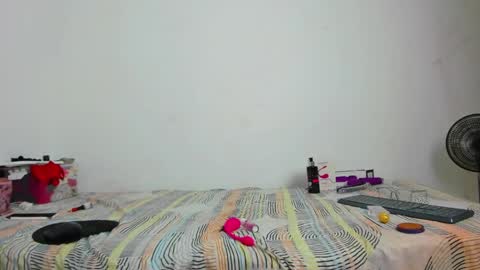 Snapshot of hugexboobs69 chatting on 1, 6, 2026 Osita online show from 1, 6, 2026