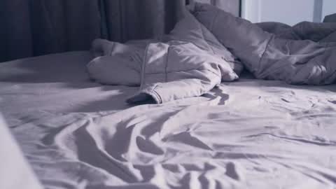 hugyhuge online show from 14, 1, 2026