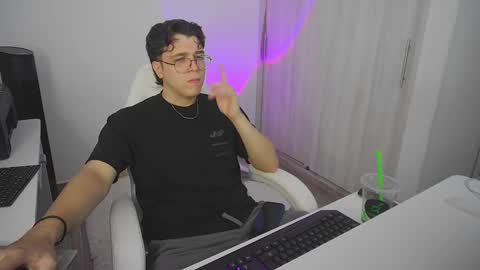 Snapshot of hun_damer chatting on 25, 10, 2025 hun_damer online show from 25, 10, 2025