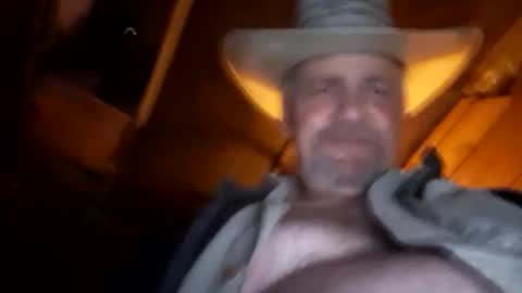 Snapshot of hung34u chatting on 24, 10, 2025 hung34u online show from 24, 10, 2025