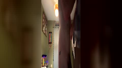 Snapshot of hung_hard_spun chatting on 4, 7, 2026 hung_hard_spun online show from 4, 7, 2026