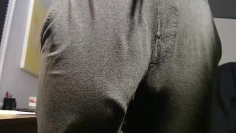 Snapshot of hung_hot_fit10 chatting on 12, 10, 2025 Big uncut cock dripping online show from 12, 10, 2025