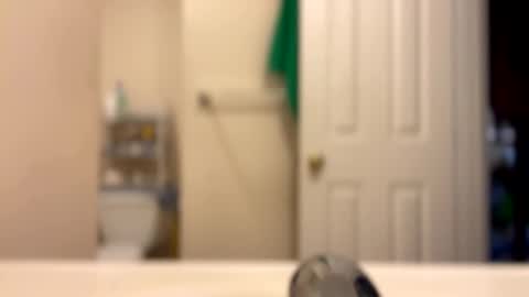 Snapshot of hungbwc99999 chatting on 28, 9, 2025 hungbwc99999 online show from 28, 9, 2025