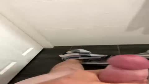 Snapshot of hungminer69 chatting on 8, 7, 2026 hungminer69 online show from 8, 7, 2026