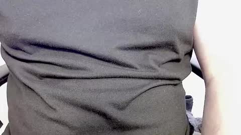 hungnuncutboy online show from 15, 12, 2025