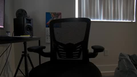 Snapshot of hungpiercedcock chatting on 2, 3, 2025 Mr. Dom online show from 2, 3, 2025