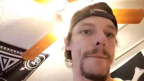 hungtxcock92 online show from 5, 2, 2025